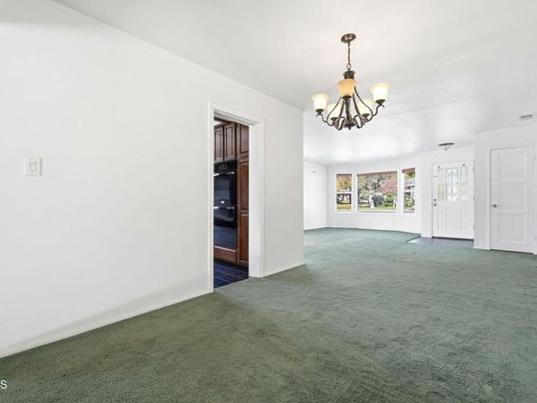 672 W Mendocino Street, Altadena CA 91001