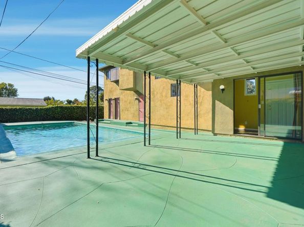 672 W Mendocino Street, Altadena CA 91001