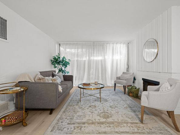 6355 Green Valley Circle 101, Culver City CA 90230