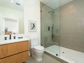 2950 Oak Glen Road, Glendale CA 91208