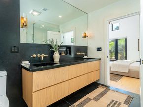 2950 Oak Glen Road, Glendale CA 91208