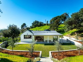 2950 Oak Glen Road, Glendale CA 91208