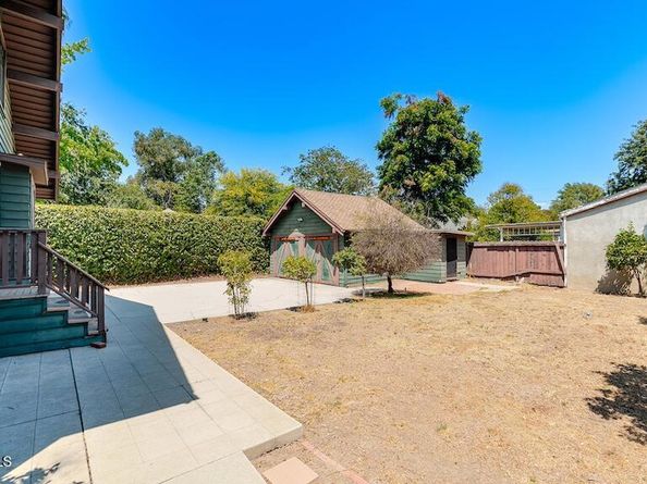 1112 S Pasadena Avenue, Pasadena CA 91105