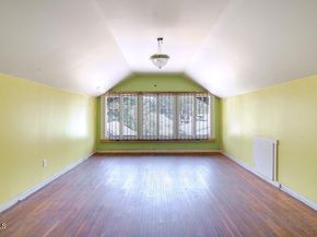 1112 S Pasadena Avenue, Pasadena CA 91105