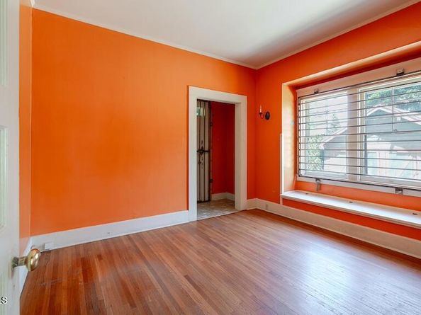 1112 S Pasadena Avenue, Pasadena CA 91105