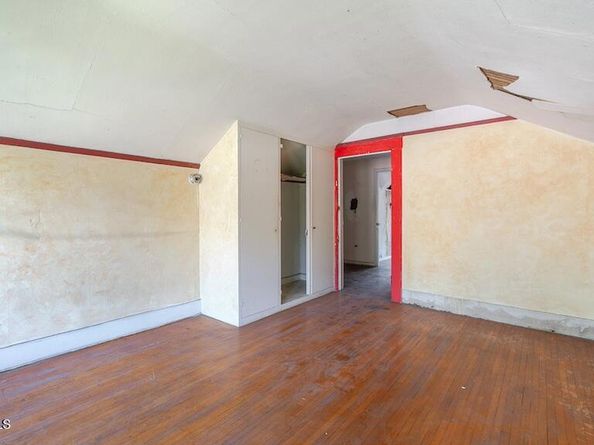 1112 S Pasadena Avenue, Pasadena CA 91105