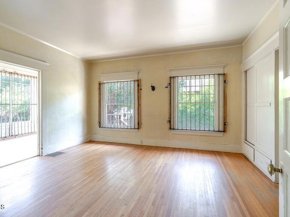 1112 S Pasadena Avenue, Pasadena CA 91105