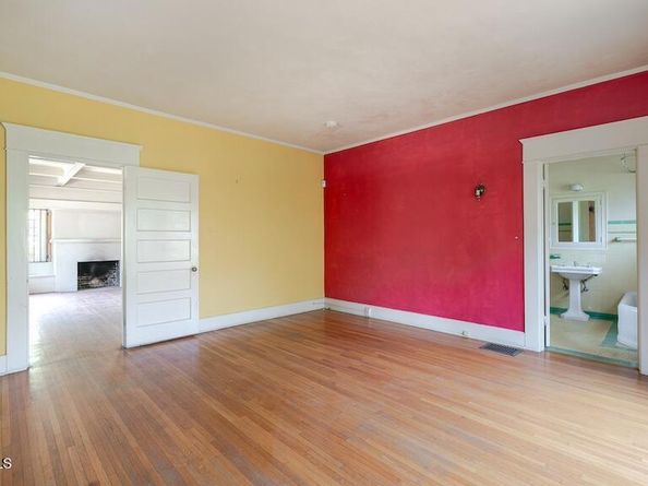 1112 S Pasadena Avenue, Pasadena CA 91105