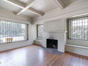 1112 S Pasadena Avenue, Pasadena CA 91105
