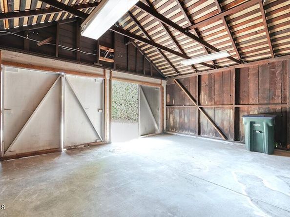 1112 S Pasadena Avenue, Pasadena CA 91105