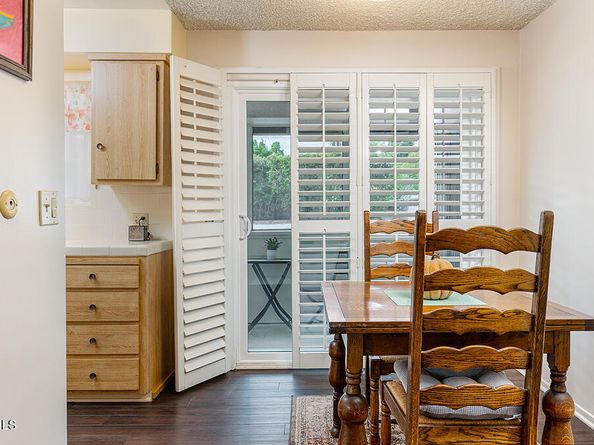 359 S Euclid Avenue, Pasadena CA 91101