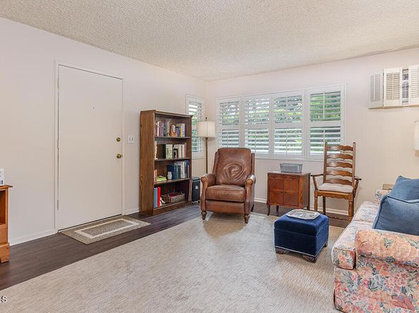359 S Euclid Avenue, Pasadena CA 91101