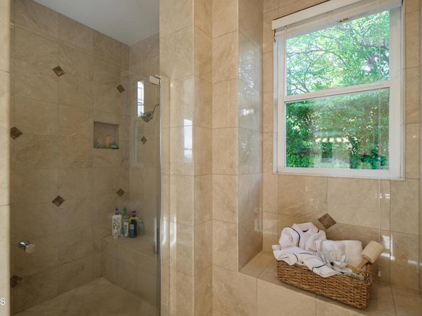 3921 Chapman Court, Altadena CA 91001