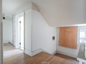 696 Saint John Avenue, Pasadena CA 91105