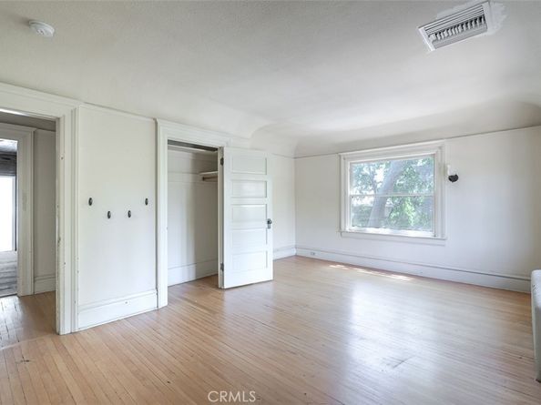 696 Saint John Avenue, Pasadena CA 91105