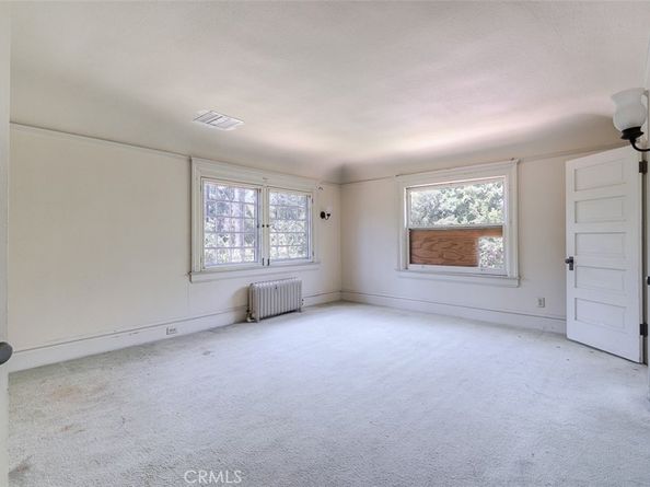 696 Saint John Avenue, Pasadena CA 91105