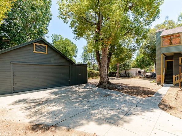 696 Saint John Avenue, Pasadena CA 91105