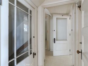 696 Saint John Avenue, Pasadena CA 91105