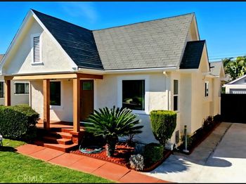 3741 W 58th Place
