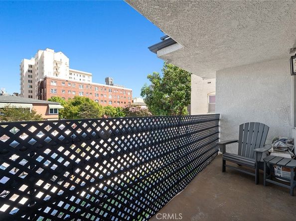 327 Chestnut Avenue 102, Long Beach CA 90802