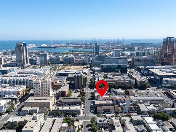 327 Chestnut Avenue 102, Long Beach CA 90802