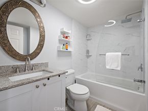 327 Chestnut Avenue 102, Long Beach CA 90802