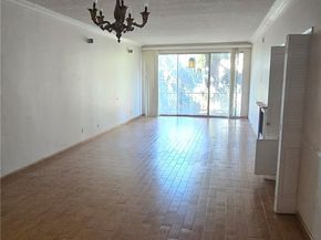 400 # 316 S La Fayette Park, Los Angeles CA 90057