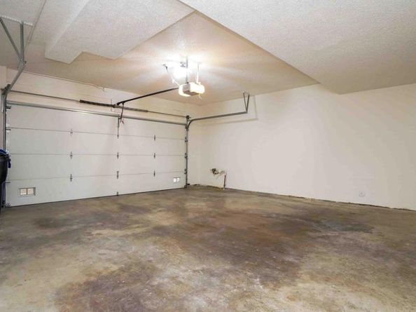 21801 Burbank Boulevard 74, Woodland Hills CA 91367