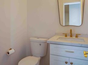 21801 Burbank Boulevard 74, Woodland Hills CA 91367