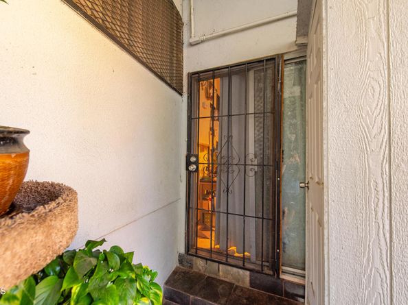 3550 The Paseo, Los Angeles CA 90065