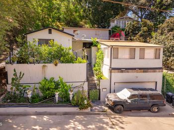 3550 The Paseo