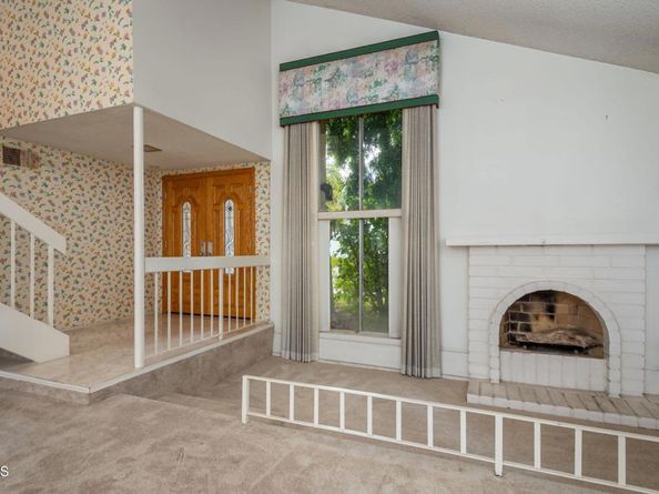 19931 Lanark Street, Winnetka CA 91306
