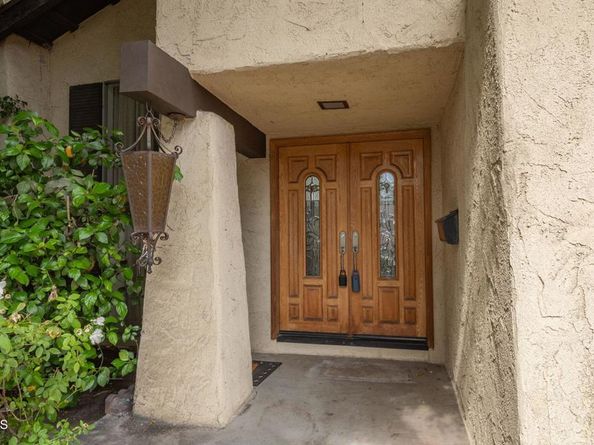 19931 Lanark Street, Winnetka CA 91306