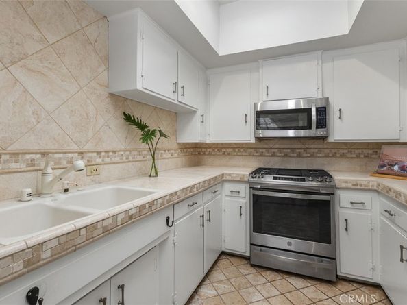 1809 Tustin Avenue, Costa Mesa CA 92627