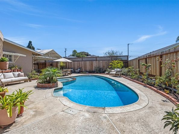 1809 Tustin Avenue, Costa Mesa CA 92627