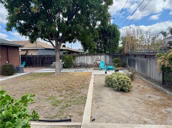 1616 E Briarvale Avenue, Anaheim CA 92805