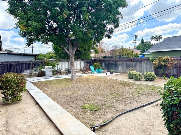 1616 E Briarvale Avenue, Anaheim CA 92805