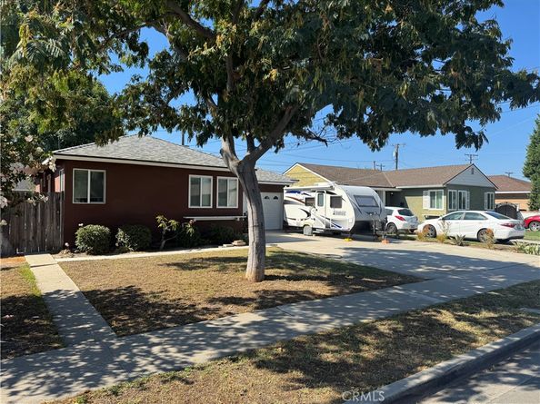 1616 E Briarvale Avenue, Anaheim CA 92805