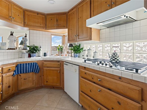 300 S South BayFront, Newport Beach CA 92662