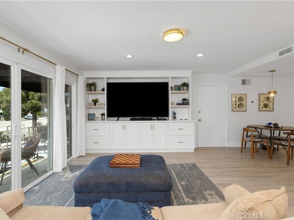 21662 Brookhurst St. D, Huntington Beach CA 92646