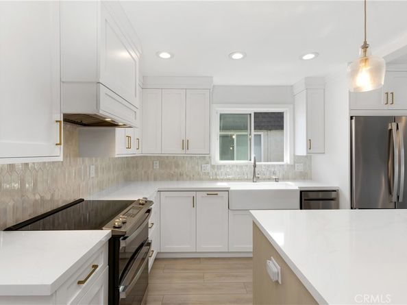 21662 Brookhurst St. D, Huntington Beach CA 92646