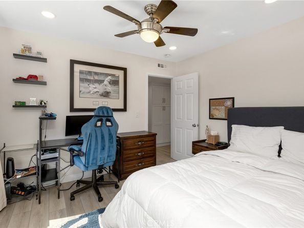 21662 Brookhurst St. D, Huntington Beach CA 92646