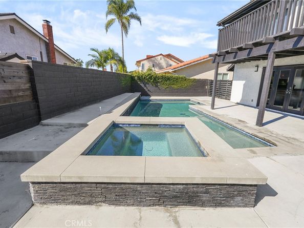 24952 Hendon, Laguna Hills CA 92653