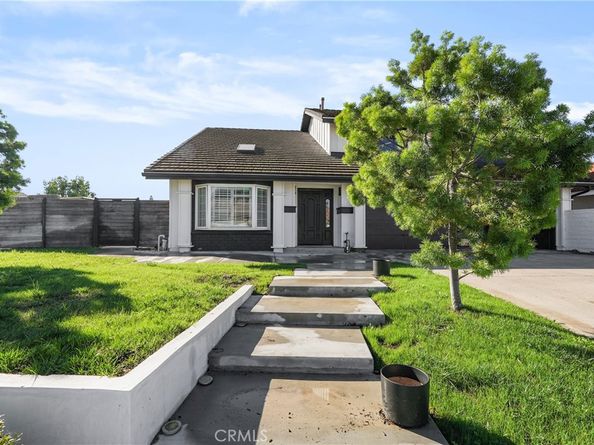 24952 Hendon, Laguna Hills CA 92653