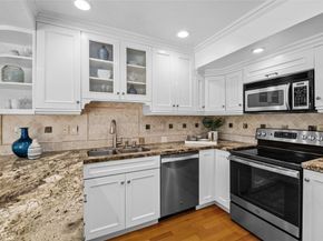 525 Vista Flora, Newport Beach CA 92660