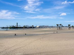 1 3rd Place 302, Long Beach CA 90802