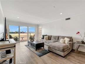 1 3rd Place 302, Long Beach CA 90802