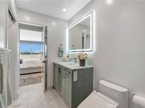 1 3rd Place 302, Long Beach CA 90802