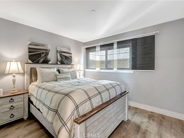 1 3rd Place 302, Long Beach CA 90802