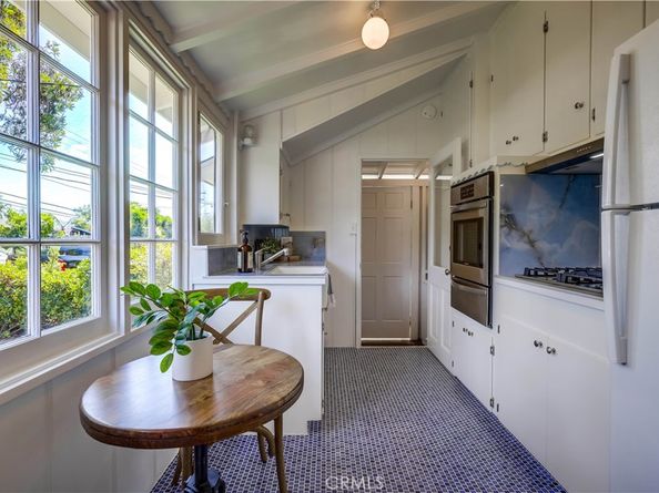 464 Agate Street A/B, Laguna Beach CA 92651